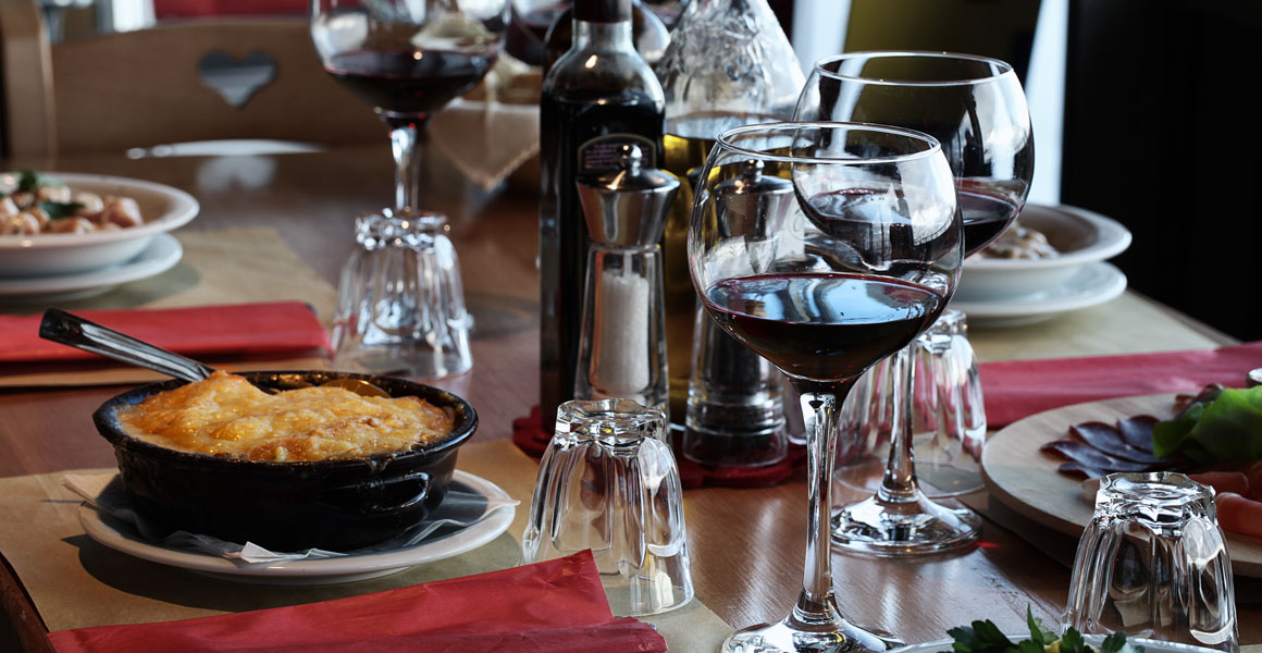 Zuppa valpellinentze per pranzo alla Maison Carrel il ristorante sulle piste a La Thuile in Valle d'Aosta